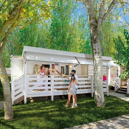 Barricata Holiday Village-2
