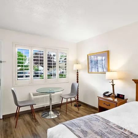 Surestay Plus Hotel By Best Western Susanville-2
