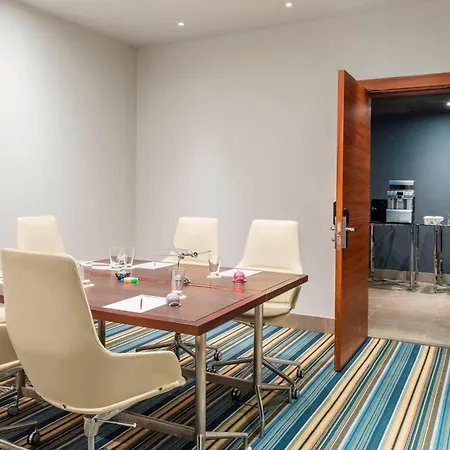 Aloft By Marriott Abu Dhabi-2