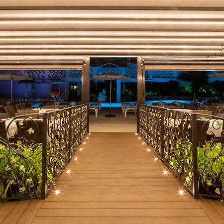 Aparthotel Miami Park-3