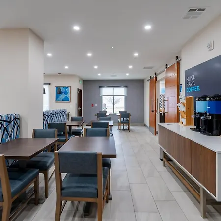 Holiday Inn Express & Suites Frazier Park By Ihg-3