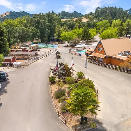 Mendocino Redwoods Rv Resort-3