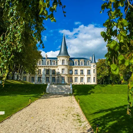Le Château d Hardricourt-2