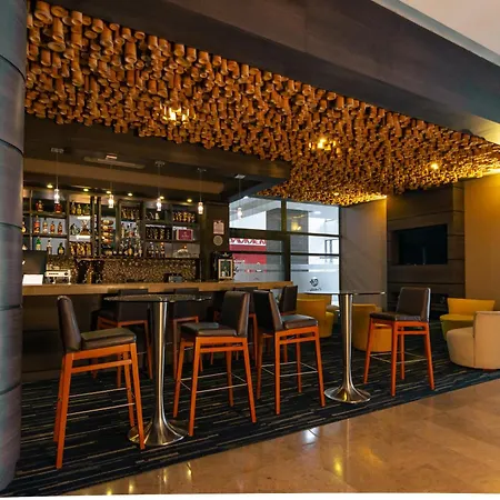 Hotel Mocawa Plaza Armenia-3