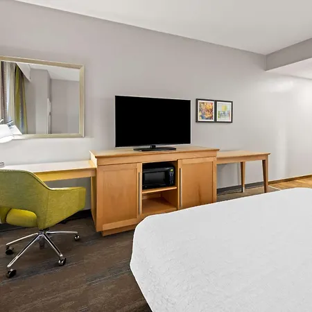 Hampton Inn & Suites Wilson I-95-2