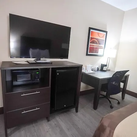 Best Western Teal Lake Inn-3