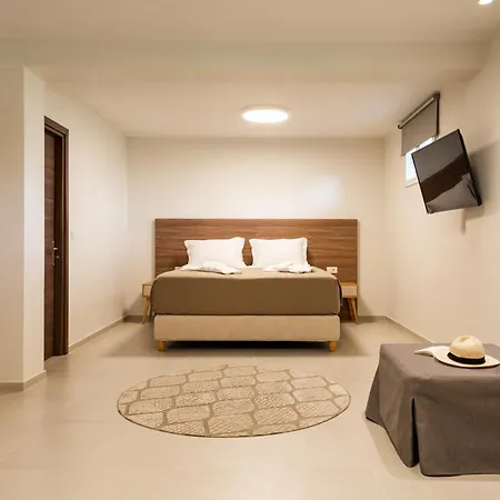 Hotel Mikros Paradisos-2