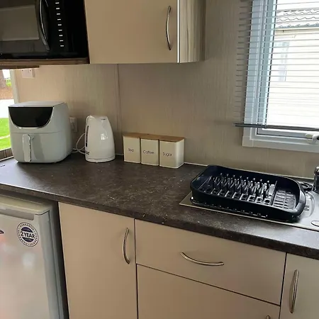 275 - Butlins Skegness, Pet Friendly And Wifi - Meadow Lakes Caravan & Lodge Hire-3