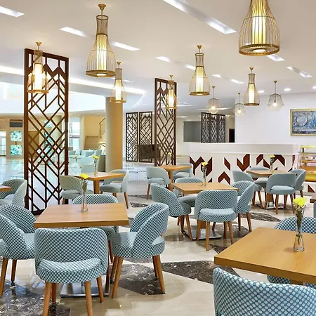 Hilton Hurghada Plaza Hotel-3