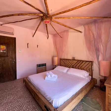 Boutique Hostal La Curandera De Salinas-2