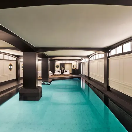 Hôtel Barrière Fouquet's Paris-2