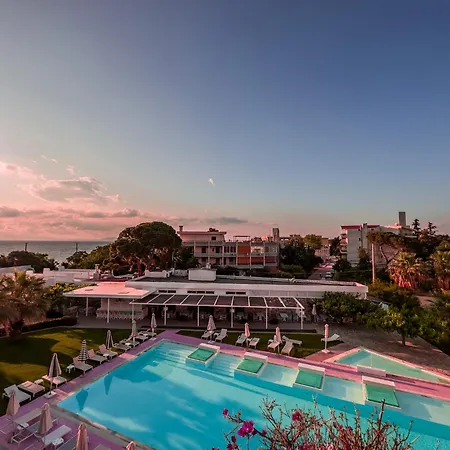 Marathon Beach Resort-2