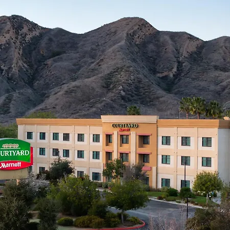 Courtyard By Marriott Santa Clarita Valencia-3