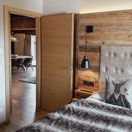 AlpenParks Hotel&Apartment Arlberg Warth mit Pool-2
