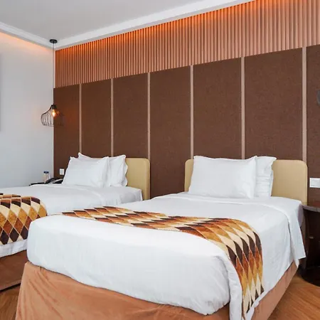 Cambridge Hotel Medan-2