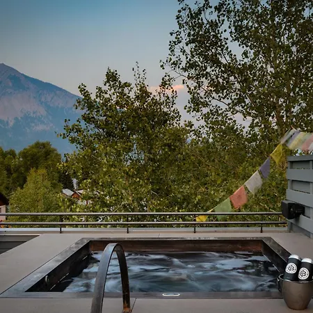 Eleven Scarp Ridge Lodge-3