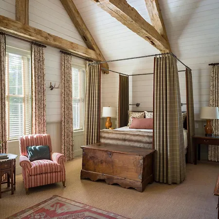 Eleven Scarp Ridge Lodge-2
