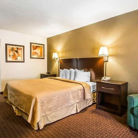 Quality Inn & Suites Near Panama City Beach-2