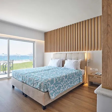 Comer Kinetta Beach-3