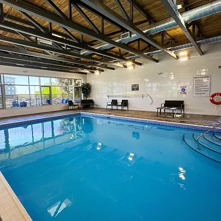 Comfort Suites Kingston Central-2