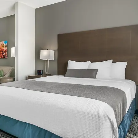 Best Western Plus Wayland Hotel-3