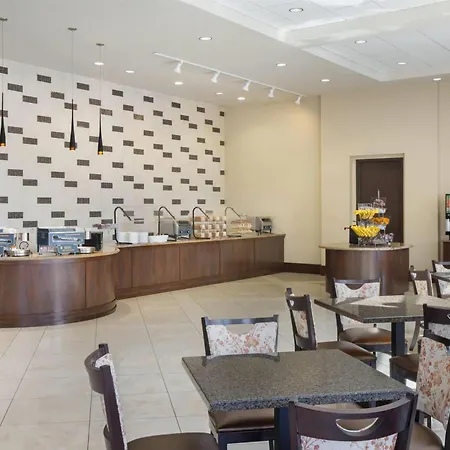 Ramada Plaza By Wyndham Orlando Resort & Suites Intl Drive - Newly Renovated!-3