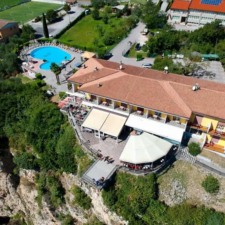 Terrazza del Brivido, Hotel Paradiso-3