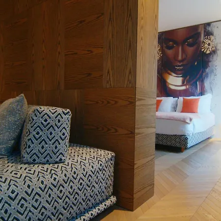 Hotel Mealba Suite & Pool-3
