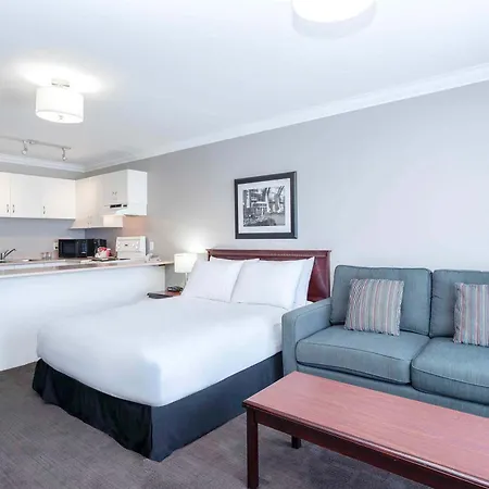 Sandman Hotel & Suites Prince George-3