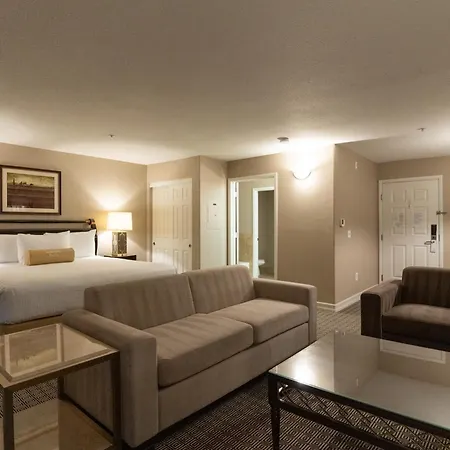 Tuscany Suites & Casino-3