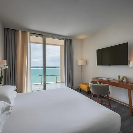 Excelsior Hotel, Spa & Lido - Preferred Hotels & Resorts-3