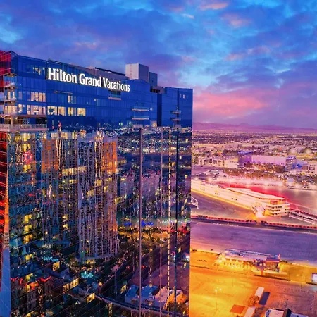 Hilton Grand Vacations Club Elara Center Strip Las Vegas-3