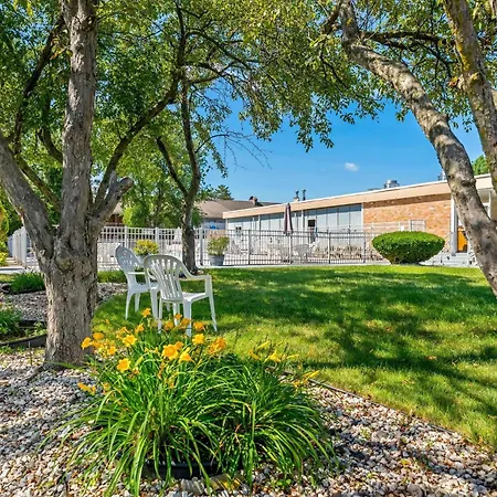 Howard Johnson By Wyndham Albany-3