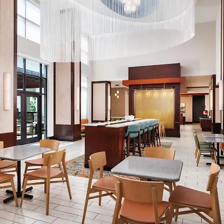 Hampton Inn & Suites Chattanooga/Hamilton Place-3