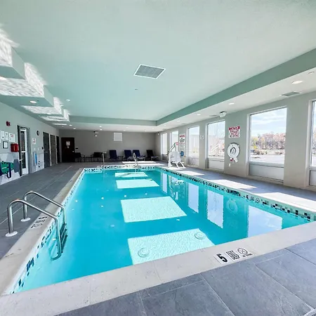 La Quinta Inn & Suites By Wyndham Mount Laurel Moorestown-2