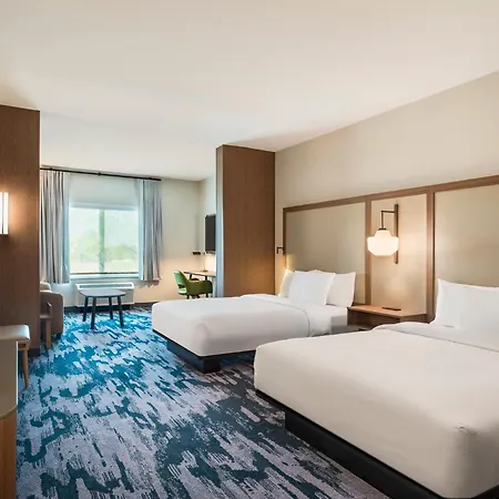 Fairfield Inn & Suites Hanford-2