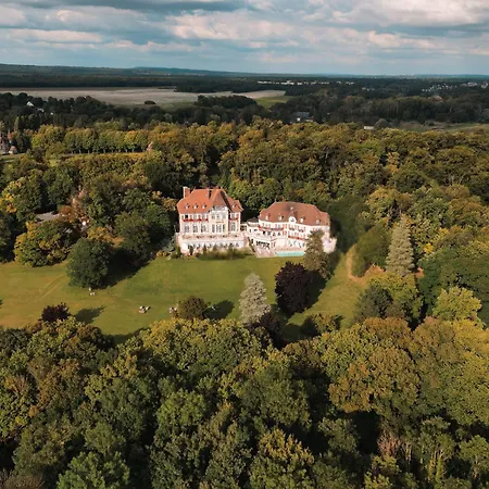 Le Chateau De La Tour-2