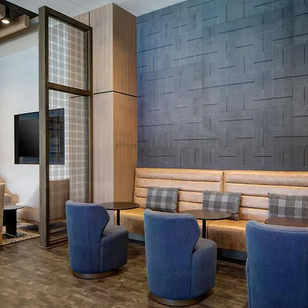 Dallas-Addison Marriott Quorum By The Galleria-3