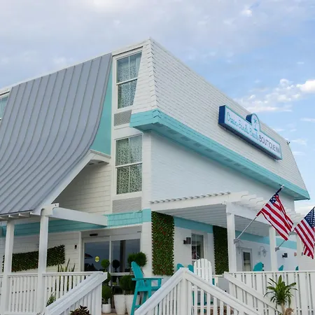 New 2026-Ocean Sands Beach Boutique Inn-24Hr Sauna And Salt-Mineral Pool-Free Beach Bikes And Famous Beach-Fresh Baked Cookies-Popcorn-In Room Bathrobes-Sunscreen-65 Inch Tvsnetflix-Bedside Candy-Free Laundry- 4 Grand Black Beds-Call & Save-1-252-Aha-3