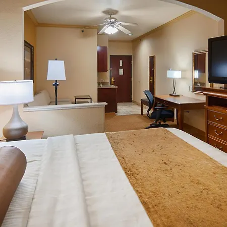Best Western Plus Crown Colony Inn & Suites-2