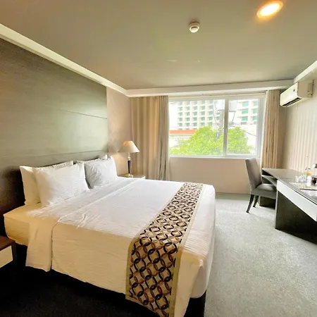 88 Courtyard Hotel-3