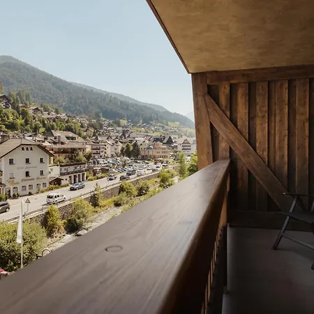Hotel Cosmea - Your Dolomites & Honeymoon Experience-3