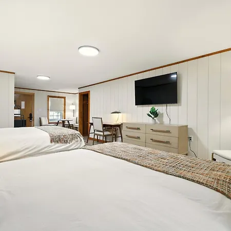Hillside Hotel-3
