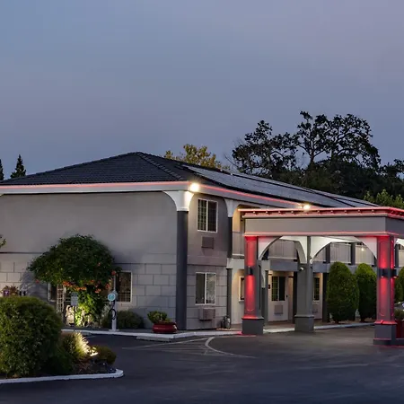 The Orchard Hotel Ukiah Wine Country Free Breakfast, Pool, & Hot Tub-2