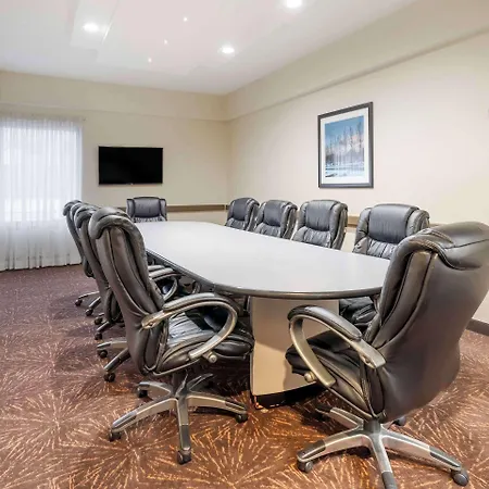 Comfort Inn & Suites Johnstown - Richland Town Center-3