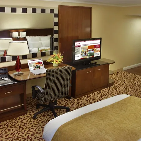 Trumbull Marriott Shelton-3