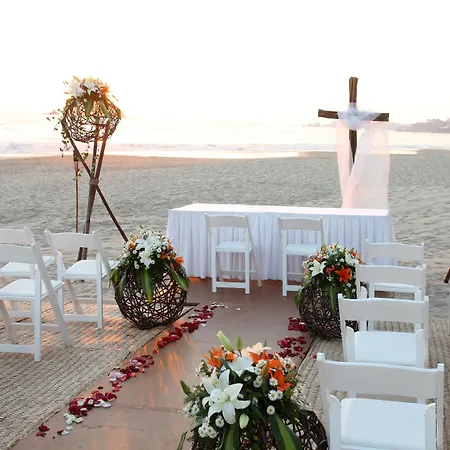 Emporio Ixtapa-2