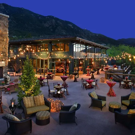 The Broadmoor-3
