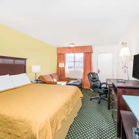 Knights Inn Chattanooga-2