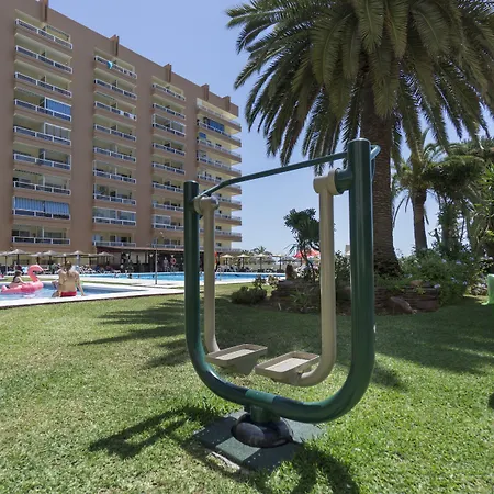 Hotel Apartamentos Pyr Fuengirola-3